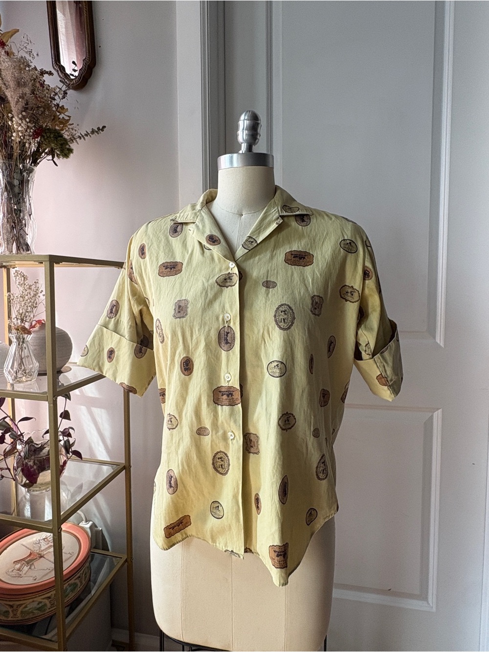 Marlboro Pale Yellow Short-Sleeve Button-Down Shirt with Medallion Print